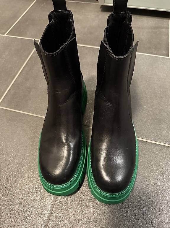 Damenschuhe: Stiefel von Ash in Gr. 39 – Gebraucht aus Rümlang von NeomiM