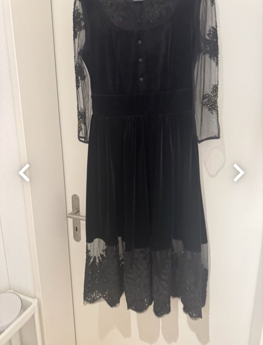 Kleider: Elegantes Samtkleid mit Spitze – Gebraucht aus Langnau am Albis von ste_2zdt 2