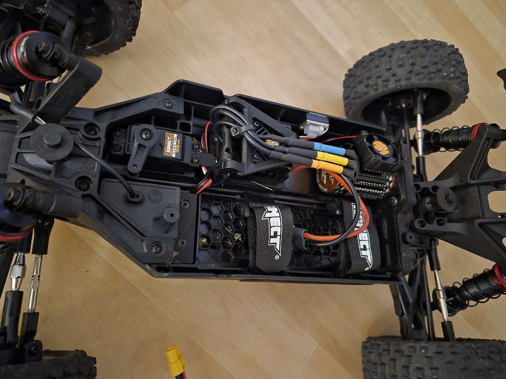 RC Modellbau: Hobbytech Buggy Rogue 2.0 Grün RTR 1:8 – Gebraucht aus Dielsdorf von BARDARRU 2