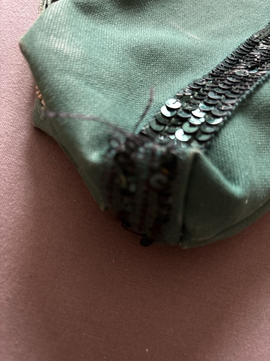 Vanessa Bruno Borse: Pochette Vanessabruno verte à sequins style estival. – Usato da Vevey venduto da mar_q6ms 2