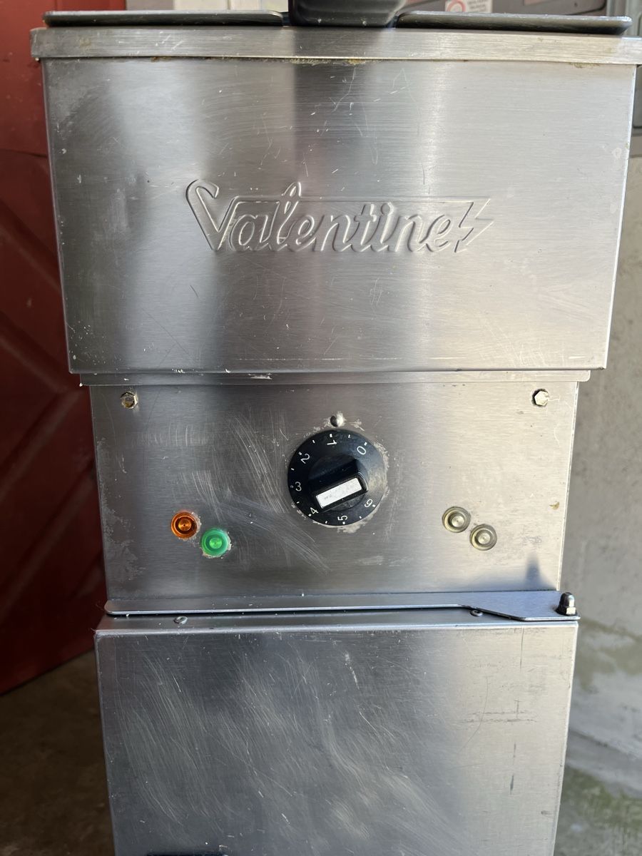 Elettrodomestici da cucina: Valentine Gastro Standfritteuse – Usato da Flaach venduto da Auto6011 1