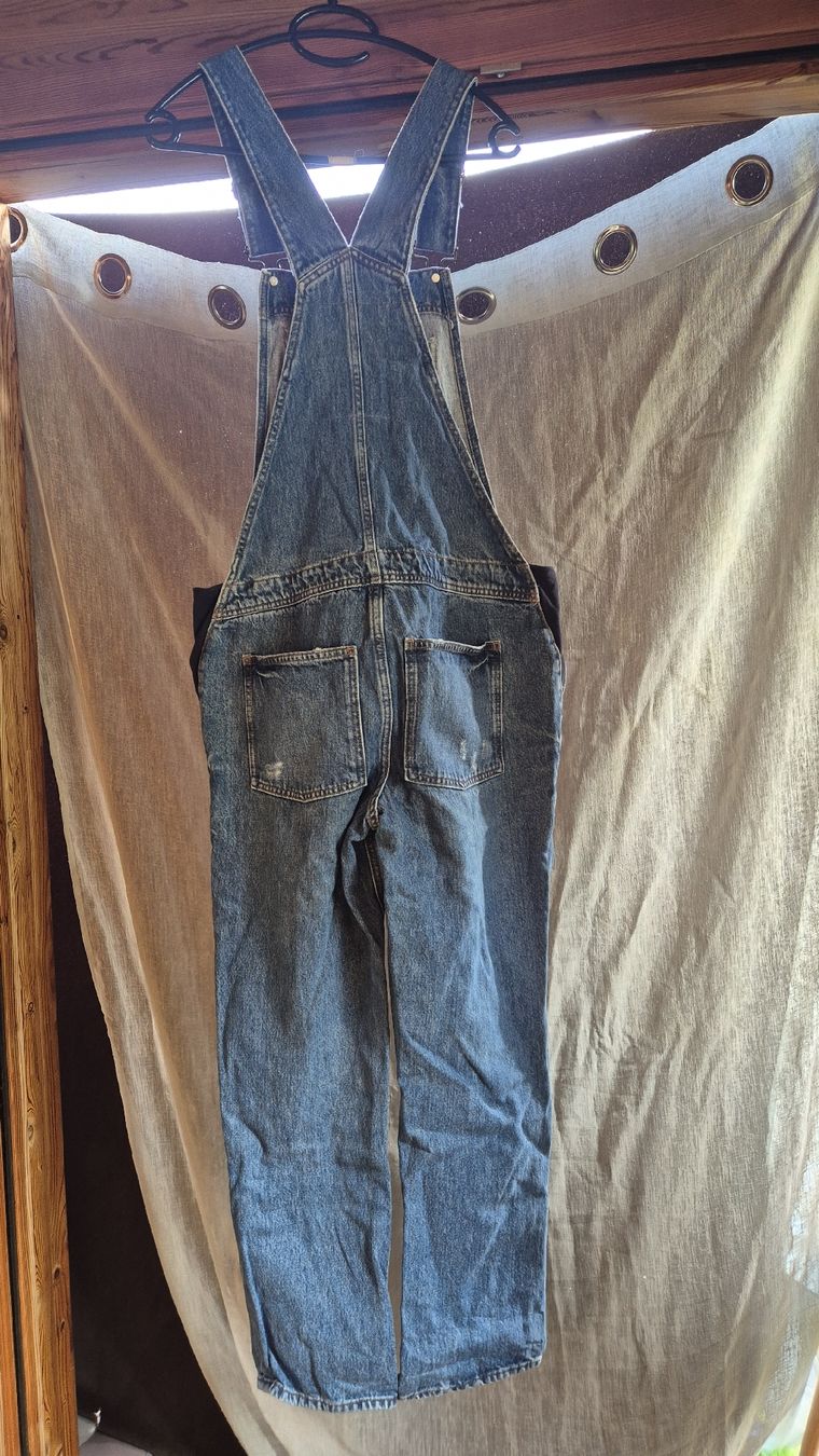 Jeans: Salopette grossesse en jean taille 8 (36-38)) – Usato da Les Mayens-de-Sion venduto da RebeccaBz 2