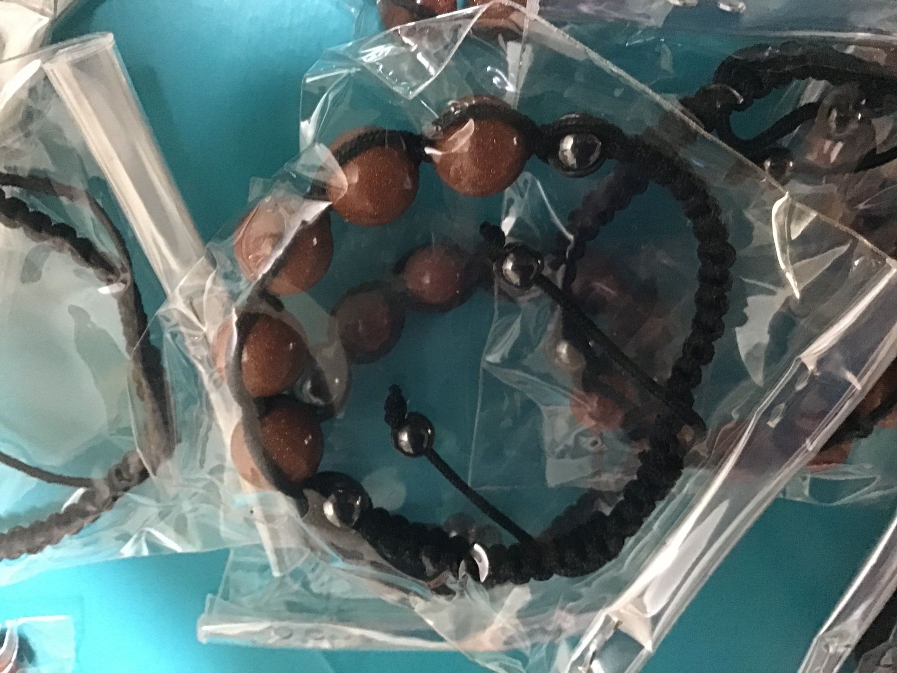 Bracelets: Lot de 56 bracelets shamballa en liquidation – Neuf avec emballage d'origine à Lausanne par topthai 2