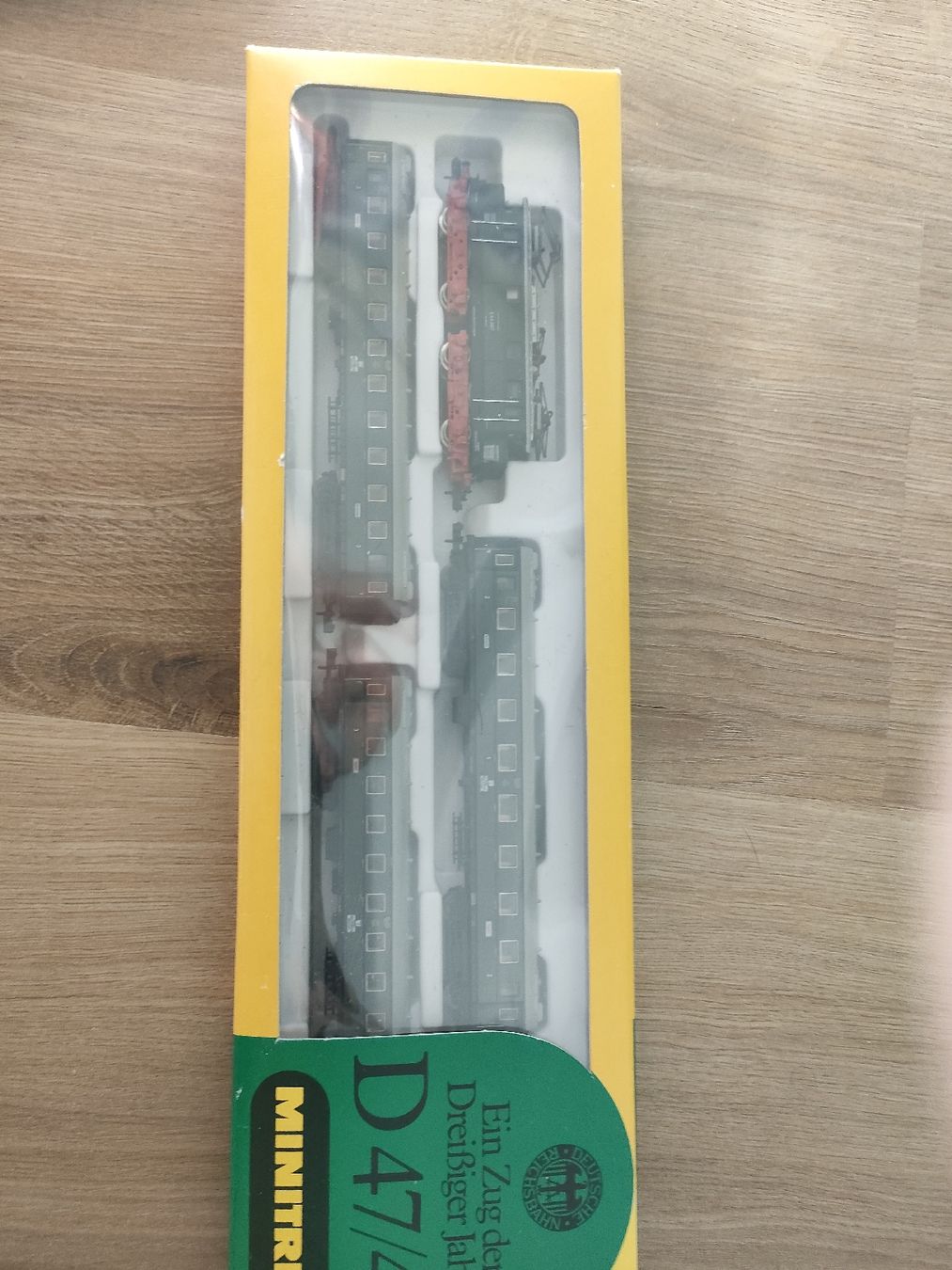 Trix Modellini di ferrovie: Coffret voyageur Minitrix avec Br 44 – Usato da Bevaix venduto da Davel01