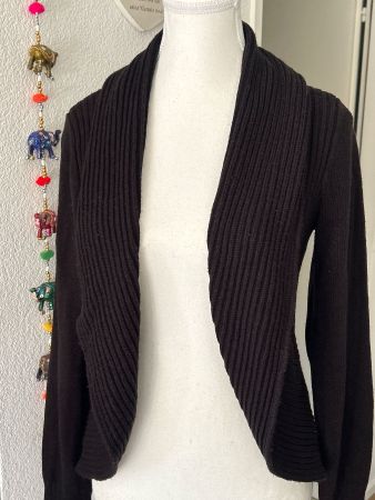 Damen Strickjacke schwarz gerippt von H&M Gr. M