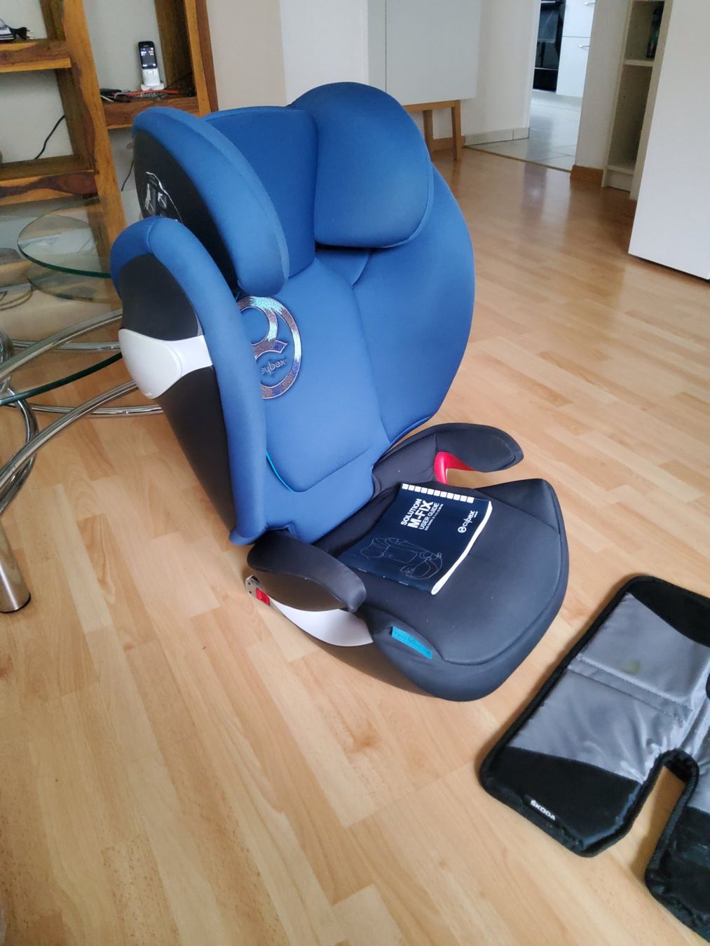 Cybex Seggiolini per auto: Cyber Solution M Fix incl.Sitzschoner – Usato da Thayngen venduto da RMHJ 1
