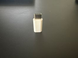 Lightning- auf USB-C-Adapter! Praktisch für alte Ladekabel!