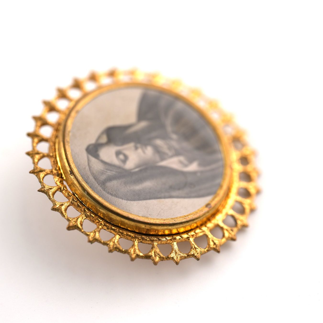 Broches & Aiguilles: Brosche Maria – D'occasion à Basel par Vip24 1