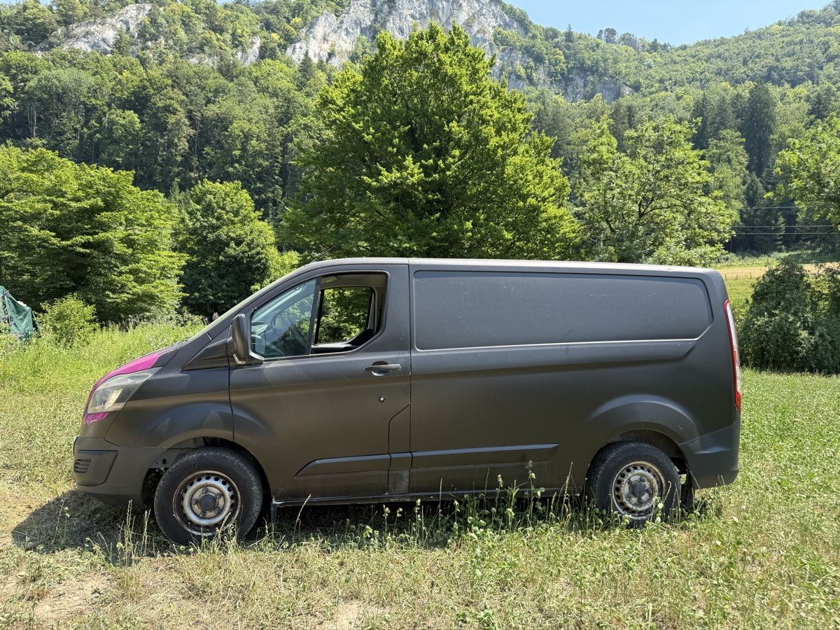 Ford Véhicules utilitaires: Ford Transit Custom Diesel – D'occasion à Breitenbach par Looneybs 1