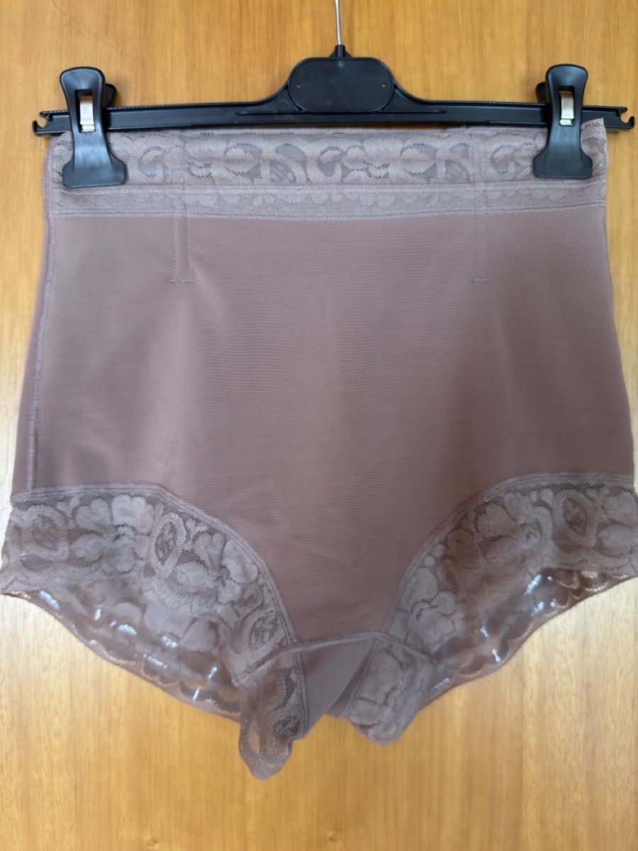 Altra biancheria intima: Shein Shapewear  light Brown M – Nuovo (secondo la descrizione) da Brunnen venduto da Sandy_closet1