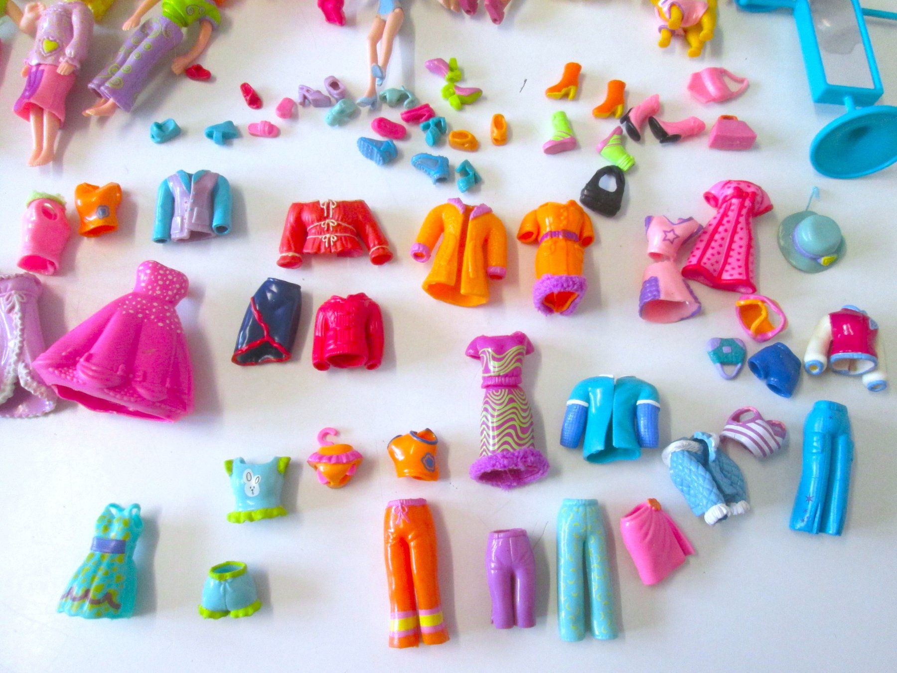 Bambole: 11 Plastikpuppen mit Gummikleidung – Nuovo (secondo la descrizione) da Sementina venduto da babucia 2