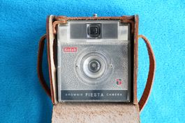Brownie Fiesta Camera + Hülle