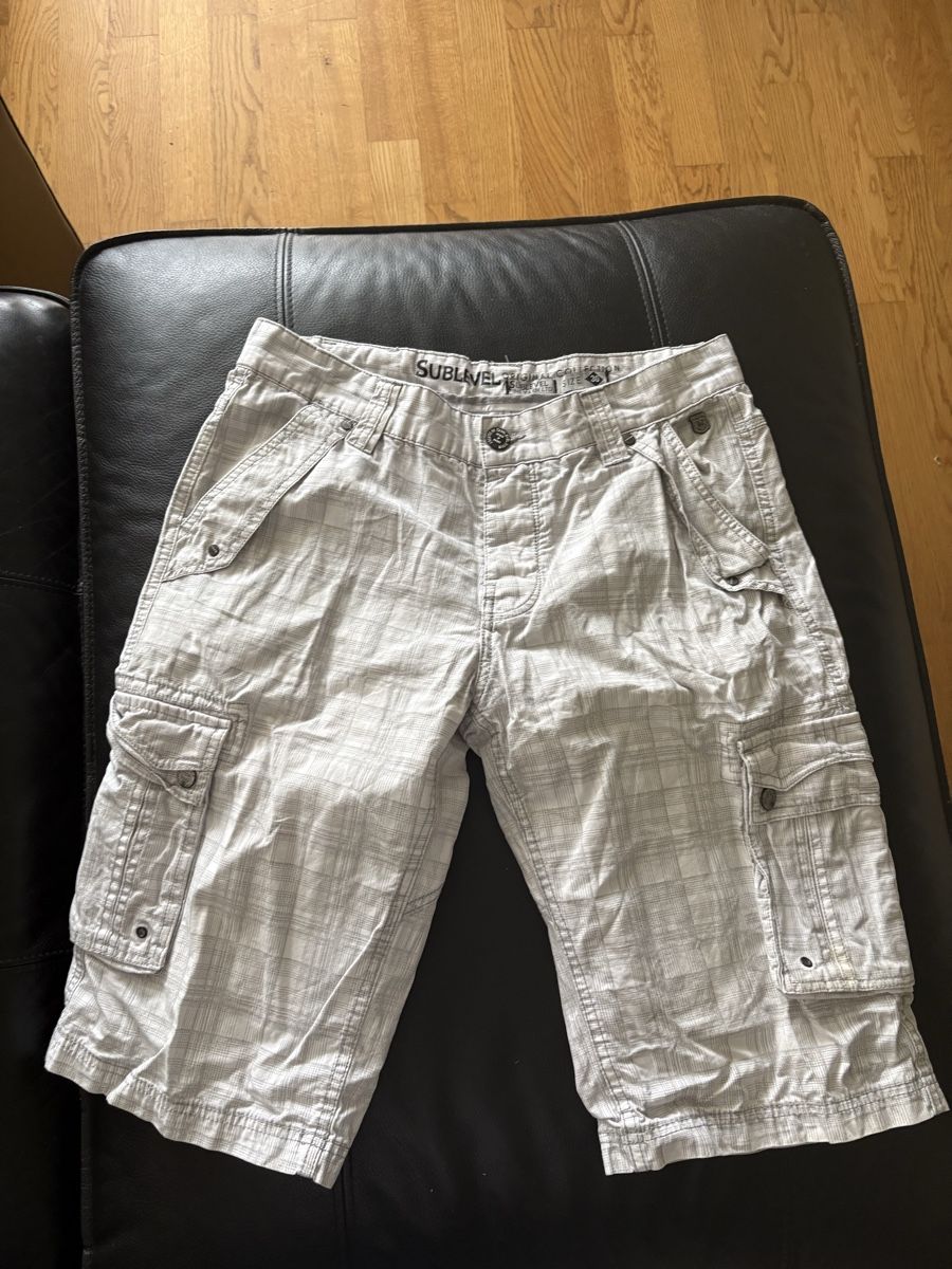 Pantaloni: Sublevel Cargo Shorts kariert Gr. 30 – Usato da Beromünster venduto da msklef
