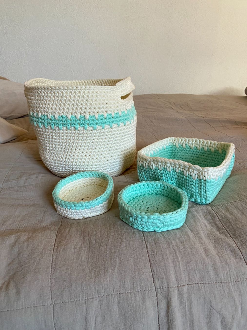 Altro per la casa: Lot de paniers crochet handmade – Nuovo e nell'imballaggio originale da Essert FR venduto da archimede03 1