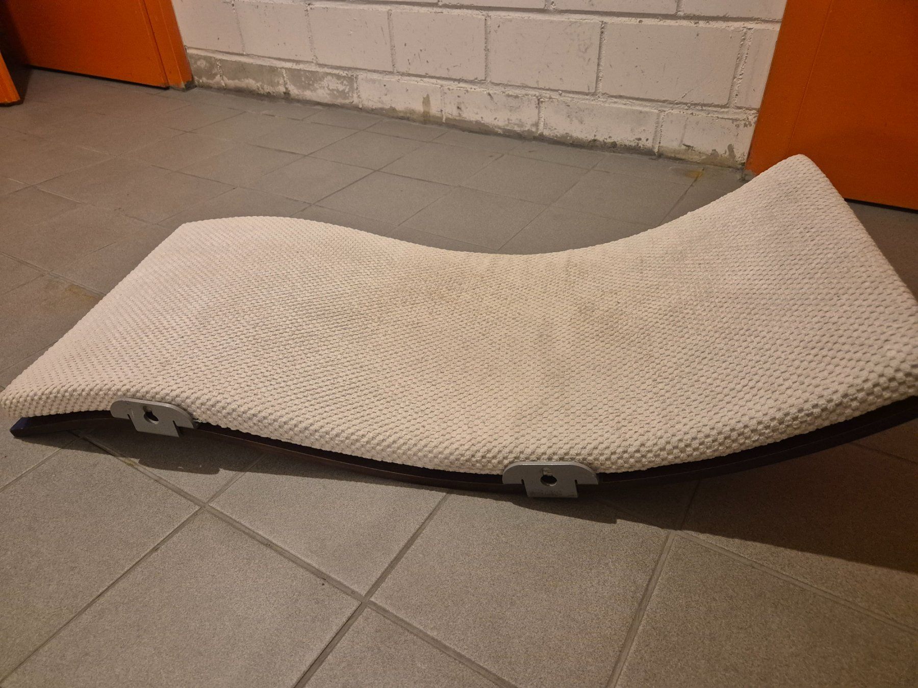 Liege- & Schlafplätze: Cosy & Dozy Katzenbett – Gebraucht aus Romanshorn von _Pipa_