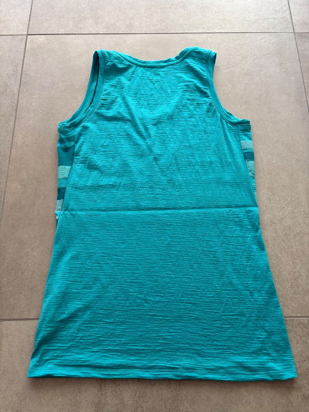 Icebreaker Top: 2 Icebreaker Merino Tanktops Gr. S – Usato da Basel venduto da El_Haraldo 6