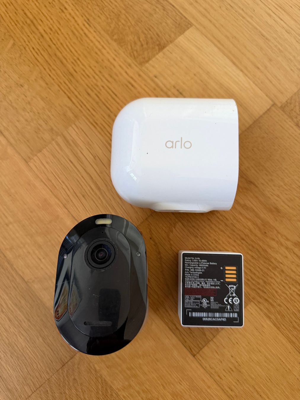 Arlo Webcam: Arlo Pro 4 – Usato da Küttigen venduto da Dumisani 2