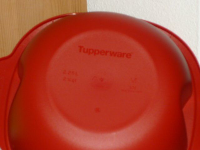Tupperware Behälter & Ähnliches: TUPPERWARE 2.4 L. – Gebraucht aus St.Gallen von Anso 2
