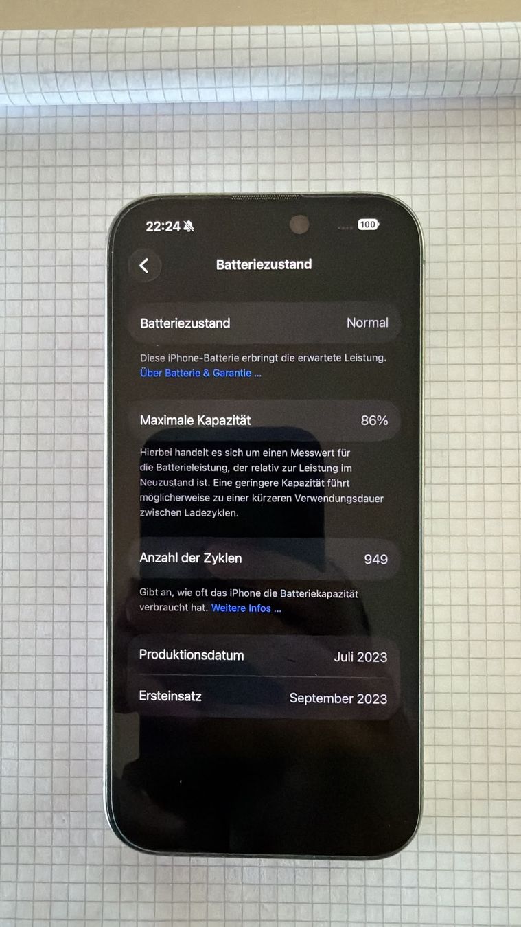 Apple Handys / Smartphones: Apple iPhone 15 Pro Titanium mit 128GB – Gebraucht aus Herznach von _minions 3