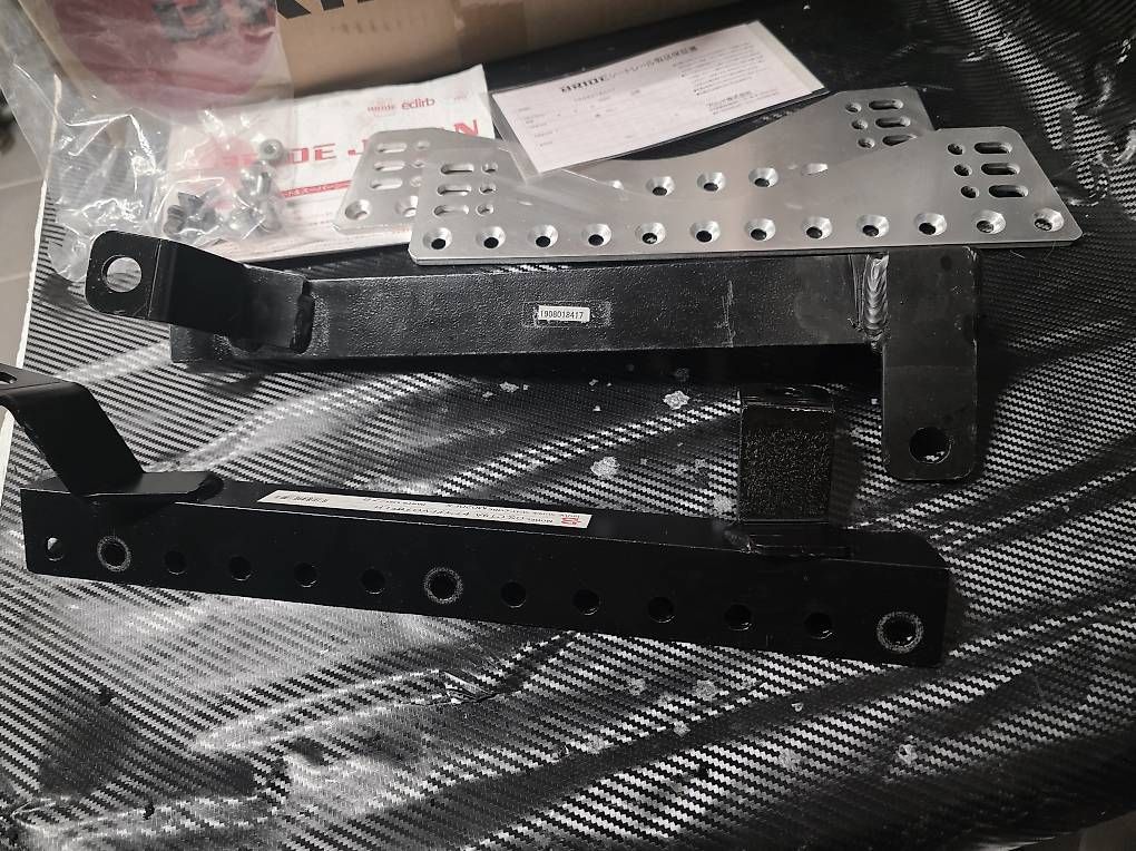 Tutti pezzi di ricambio auto: BRIDE fixed seat rail.Mitsubishi Lancer Evolution 7 8 9 CT9A – Usato da Schlatt TG venduto da dev_5pfh