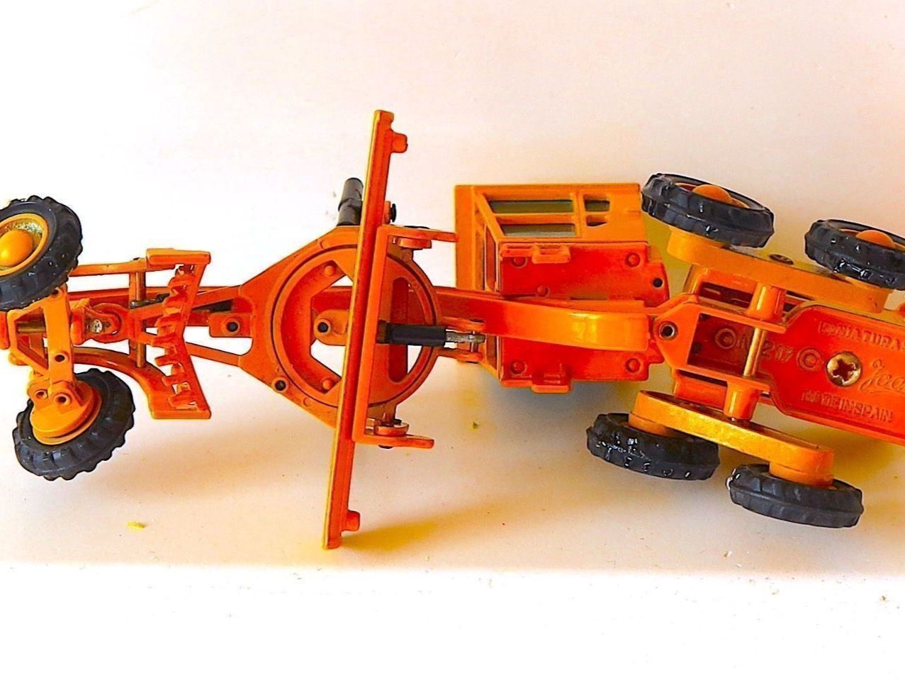 Caterpillar Modellbausätze & Standmodelle: Caterpillar 12G Motor Grader 1:50 – Neu (gemäss Beschreibung) aus Ipsach von Merlux 2
