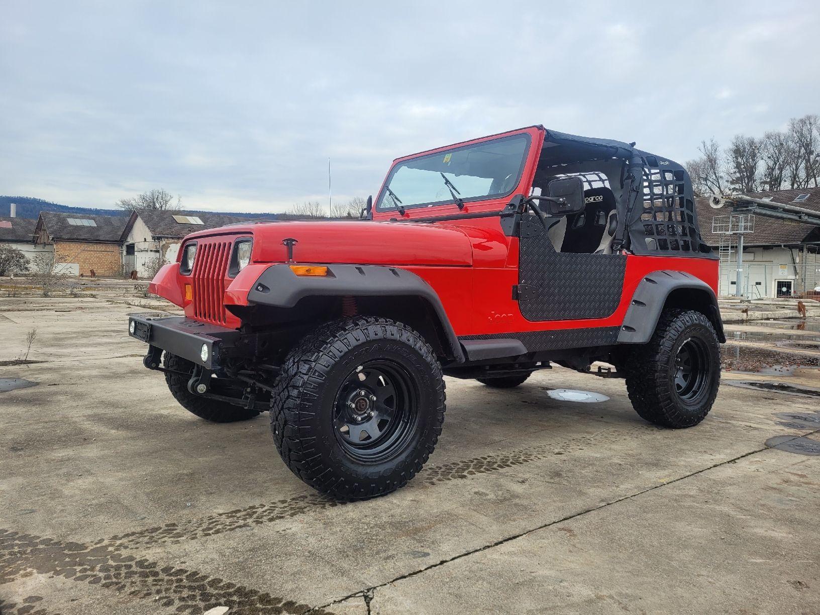 Jeep Automobili: jeep wrangler 4.0 – Usato da Laufen venduto da Nachlasverkauf 1