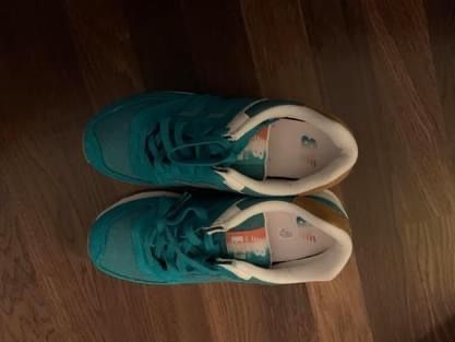 Chaussures New Balance Femme - Taille 7.5 - Sneakers Multicolores - Occasion
