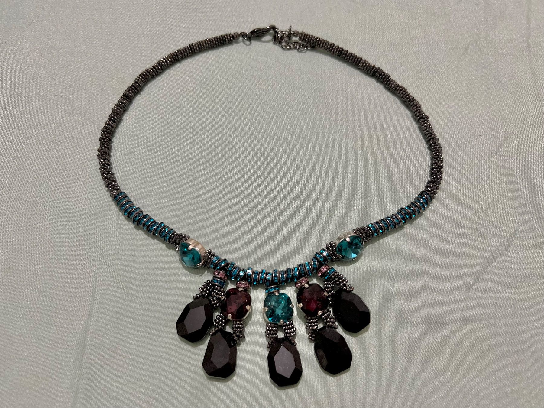 Catenine: Anthropologie multicolor gemstone necklace – Usato da Genève venduto da Ballpencase 2