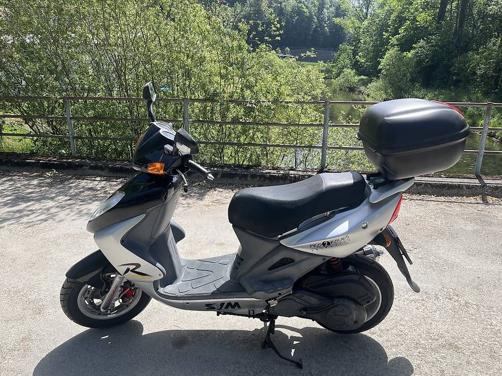Scooter: Scooter SYM 125 – Usato da Couvet venduto da Gren8 1