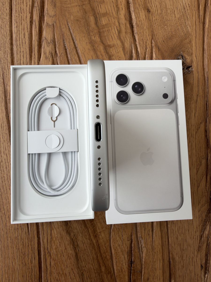 Apple Telefoni cellulari / Smartphones: Apple iPhone 17 Pro Max 256 GB Silver ab 1.- – Nuovo (secondo la descrizione) da Lyss venduto da timi008 5