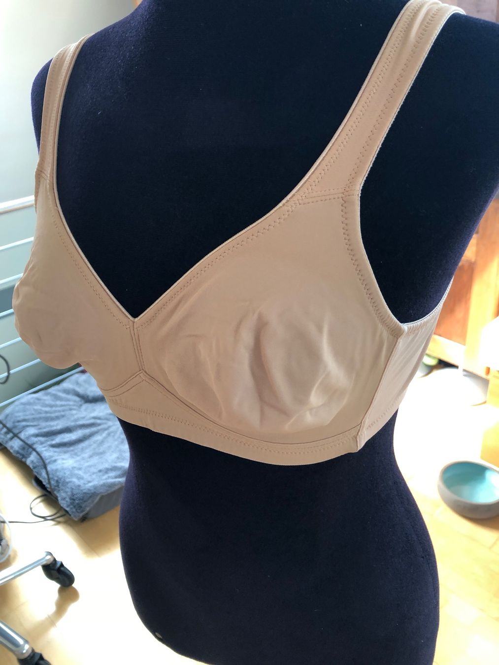 Altra biancheria intima: Beiger BH, Grösse 75C,  guter Zustand – Usato da Arlesheim venduto da leyRum4.5 1