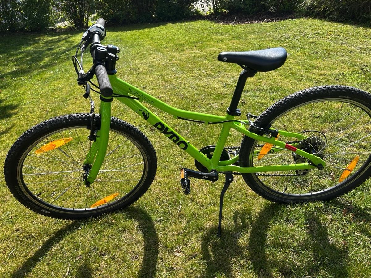 Pyro Biciclette: Cooles Pyro Twentyfour Kinderfahrrad, Grün – Usato da Winistorf venduto da lanma01
