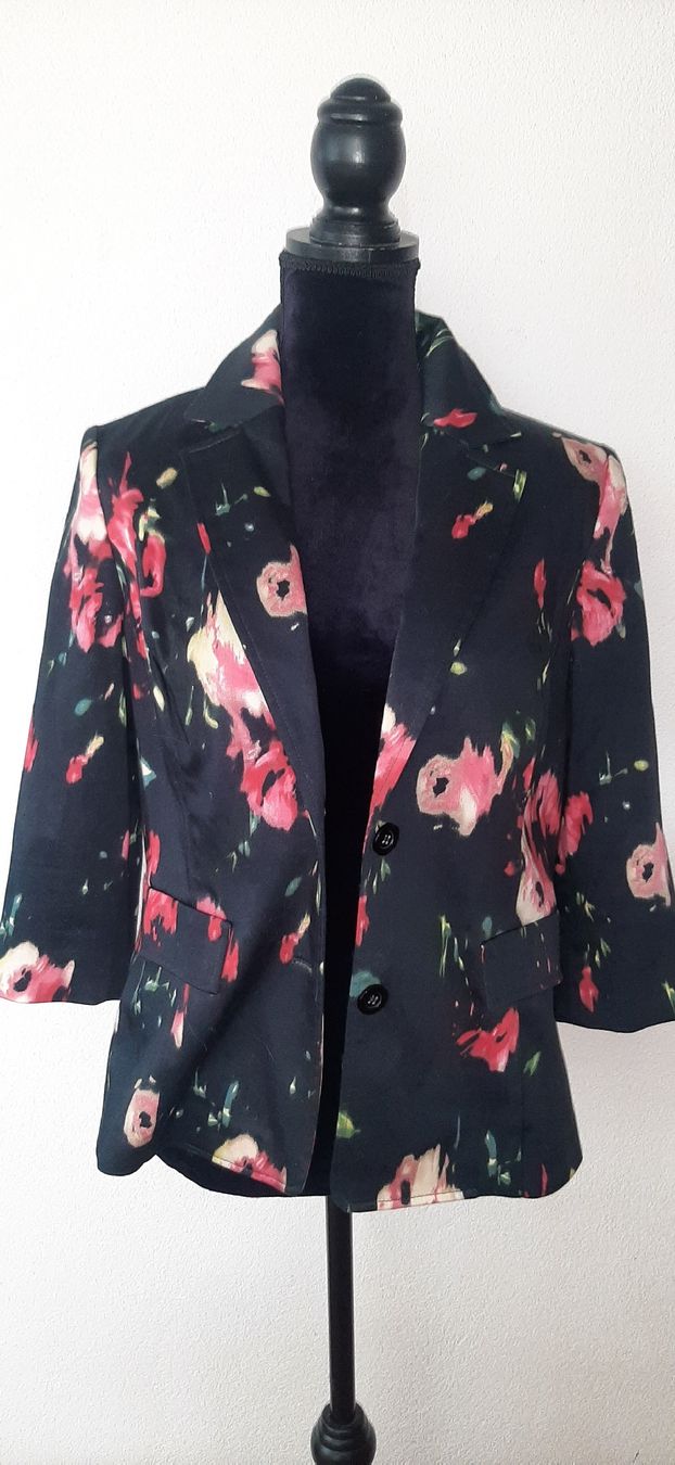 Peter Hahn Giacche: Peter Hahn Blazer Blumenmuster schwarz bunt Grösse 40 – Usato da Uster venduto da kgw78 1