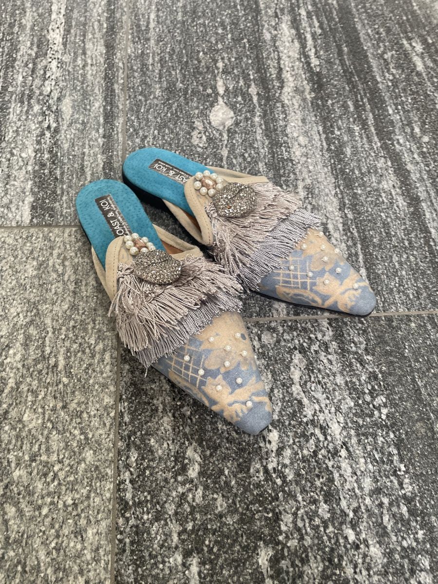 Scarpe da donna: Einzigartige Slippers Hand Made - 37 – Nuovo (secondo la descrizione) da Sementina venduto da NinaDel