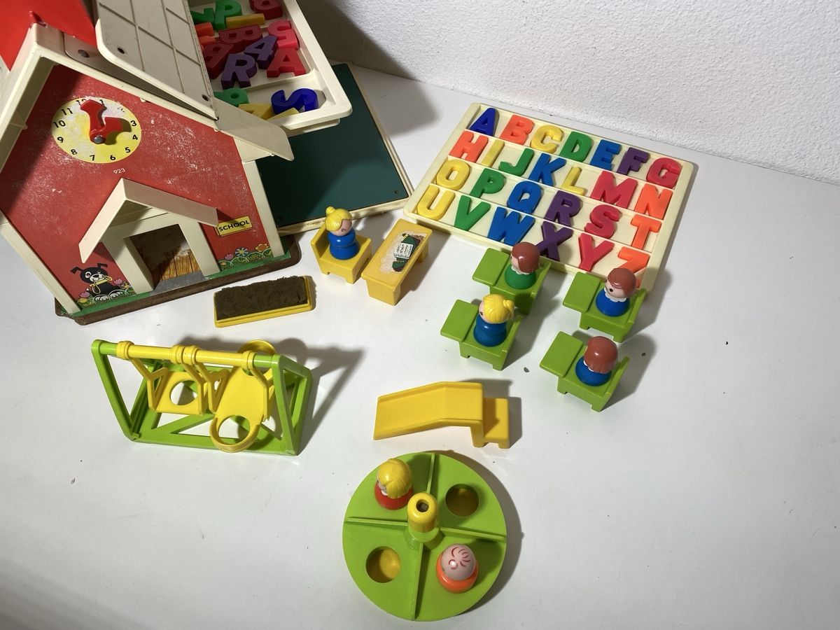Fisher-Price Giocattoli: Fisher Price Schule – Usato da Winterthur venduto da ben_9vxx 2