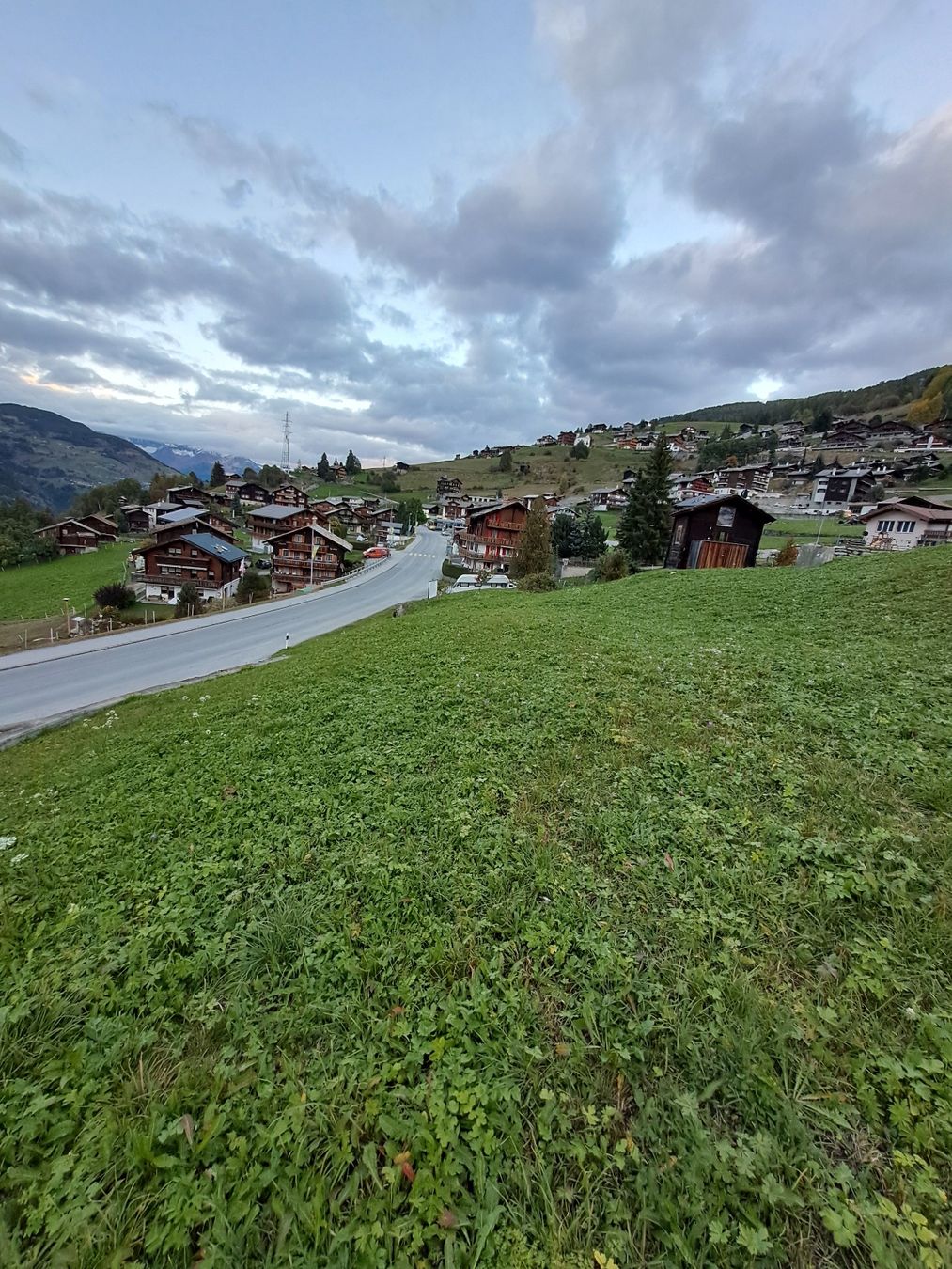 Altro per computer & reti: Bauland im schönen Grächen Wallis – Nuovo (secondo la descrizione) da Grächen venduto da Anj1 1