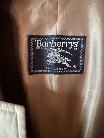 Vintage Burberrys Trenchcoat mit Wollfutter – Grösse 40 Shor