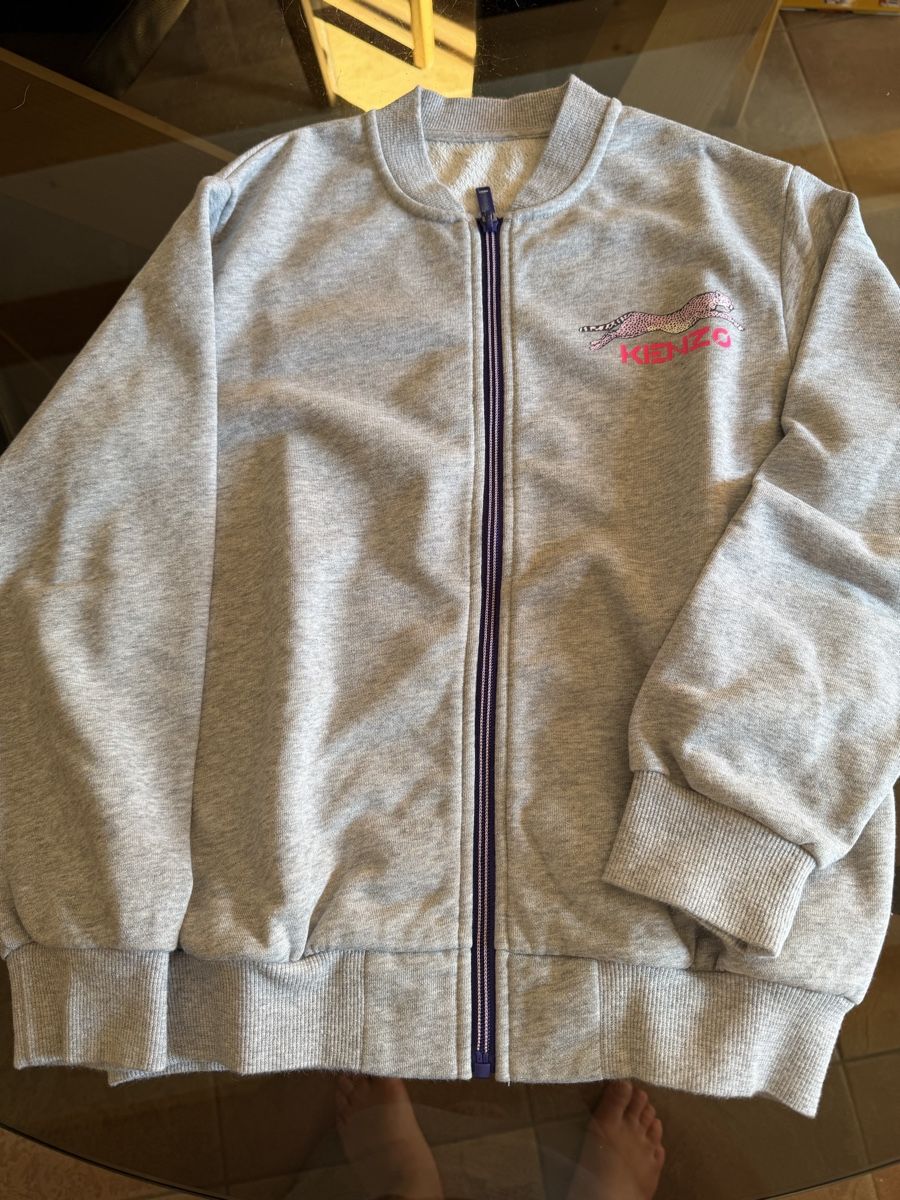 Kenzo Pullover & Sweatshirts: Sport Pullover Mädchen Kenzo – Gebraucht aus Troistorrents von gin_7fl5 1