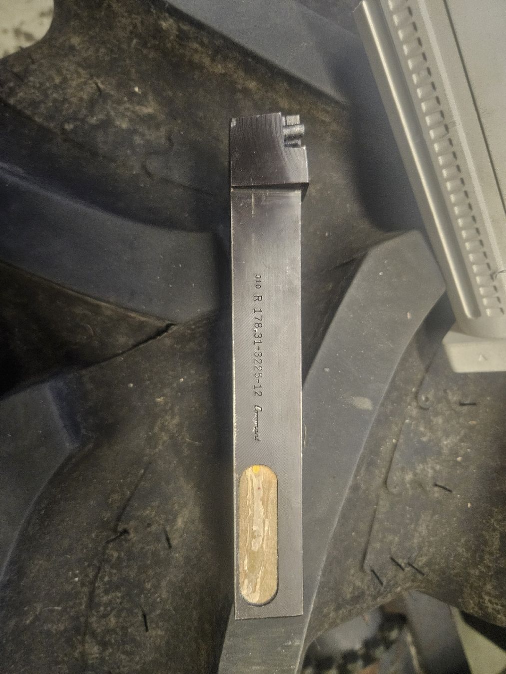 Tutti gli attrezzi: Drehstahl Hartmetall Stahlhalter – Nuovo e nell'imballaggio originale da Bauma venduto da Maese1980 1