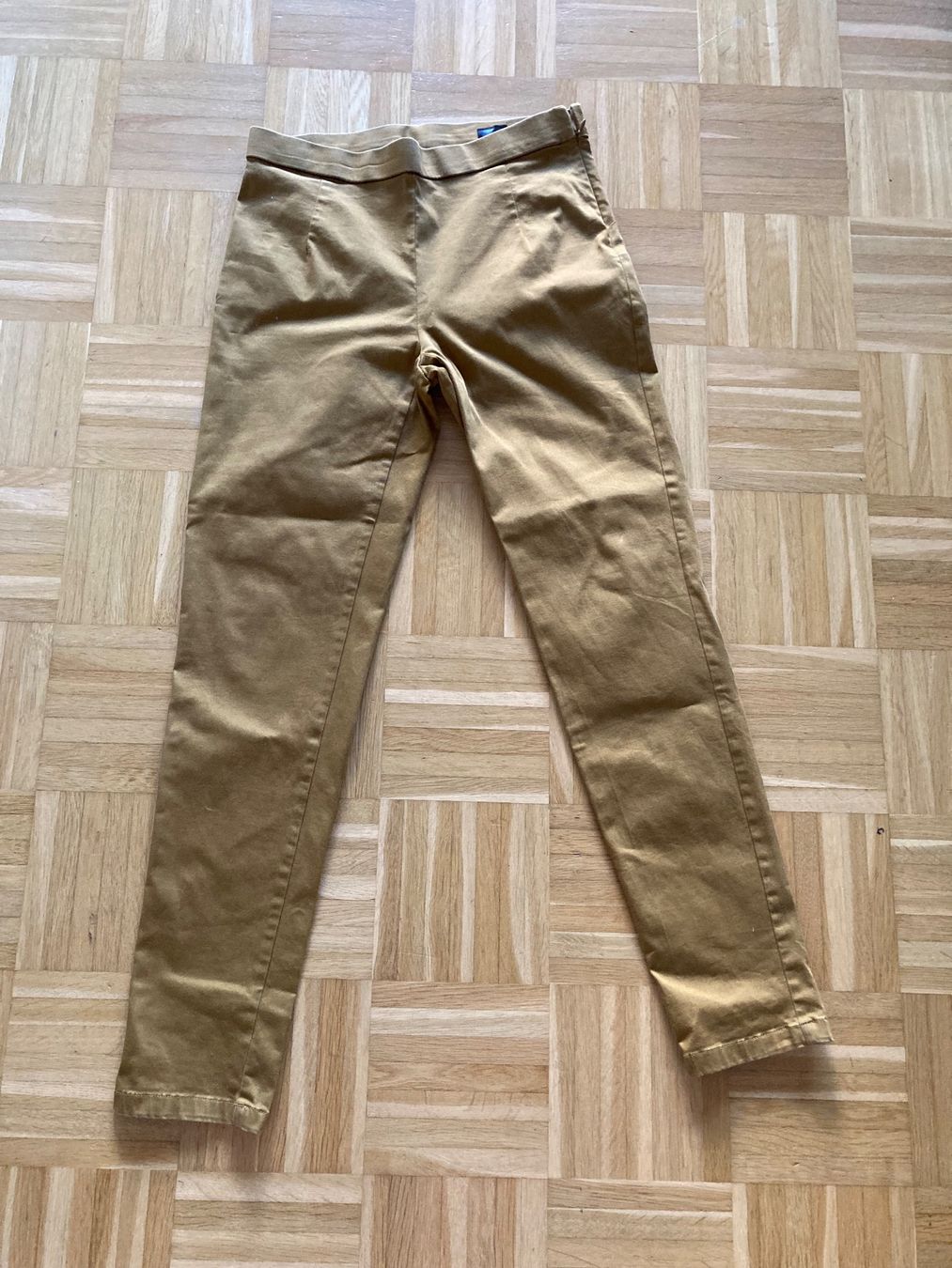 Hosen: Stoffhose – Gebraucht aus Muttenz von and_dx9w