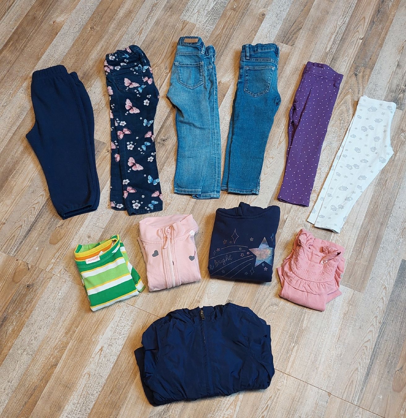 Lotti & Set di vestiti: Kleiderpaket Mädchen Gr. 86/92 – Usato da Engelburg venduto da Biddibabe