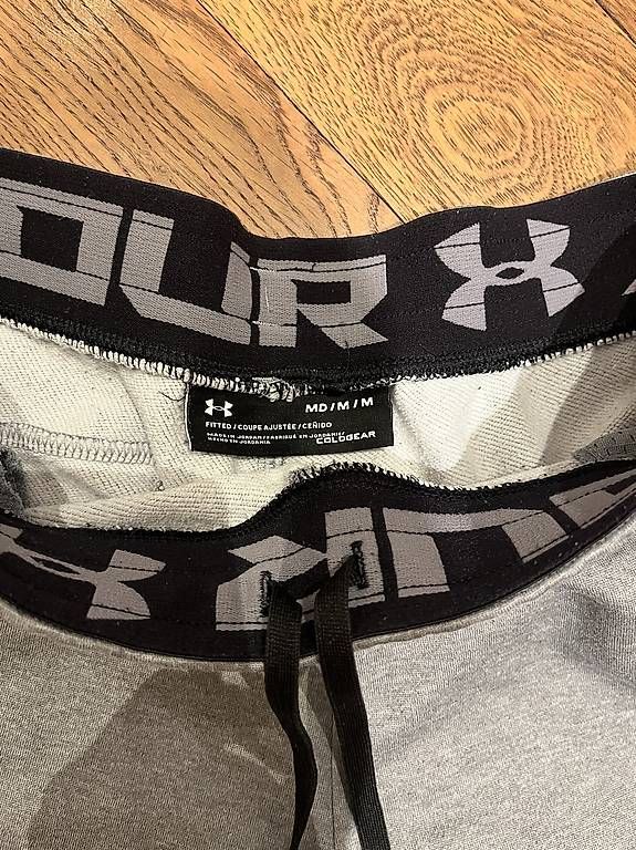Hosen: Under Armour Trackpant / Grösse: M – Gebraucht aus Bern von lukas.hartmann 1