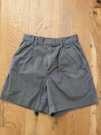 Olive Shorts from Gap, size 34