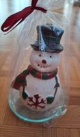 Bougie bonhomme de neige neuve sur coupelle/Schneemann-Kerze