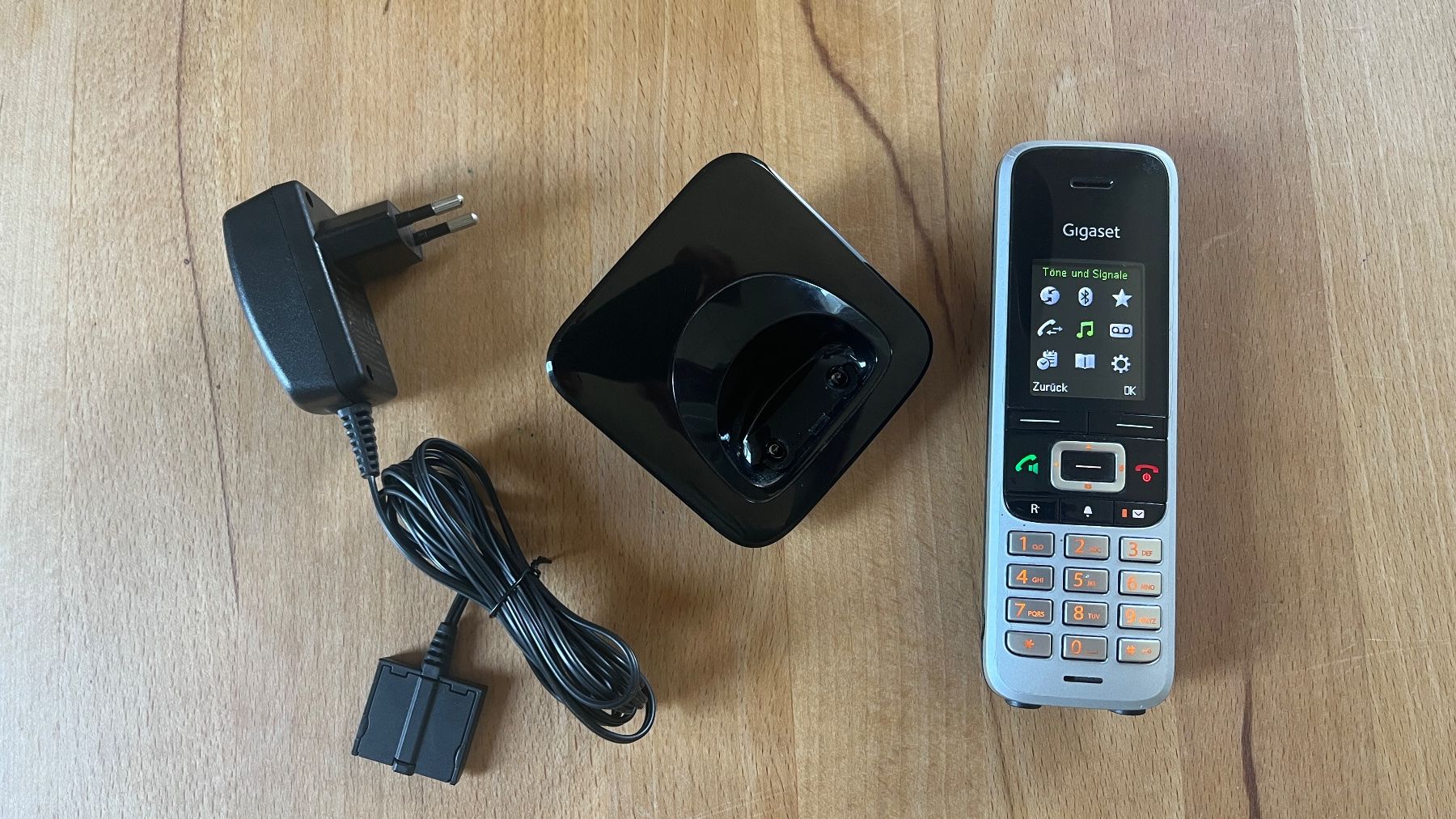 Gigaset Telefoni: DECT Telefon Gigaset S850 HX inkl. Headset – Usato da Bern venduto da semibold 2