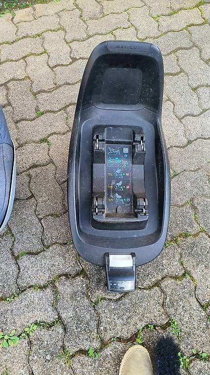 Seggiolini per auto: Maxi Cosi 2 way pearl – Usato da Gümligen venduto da Japoth 1