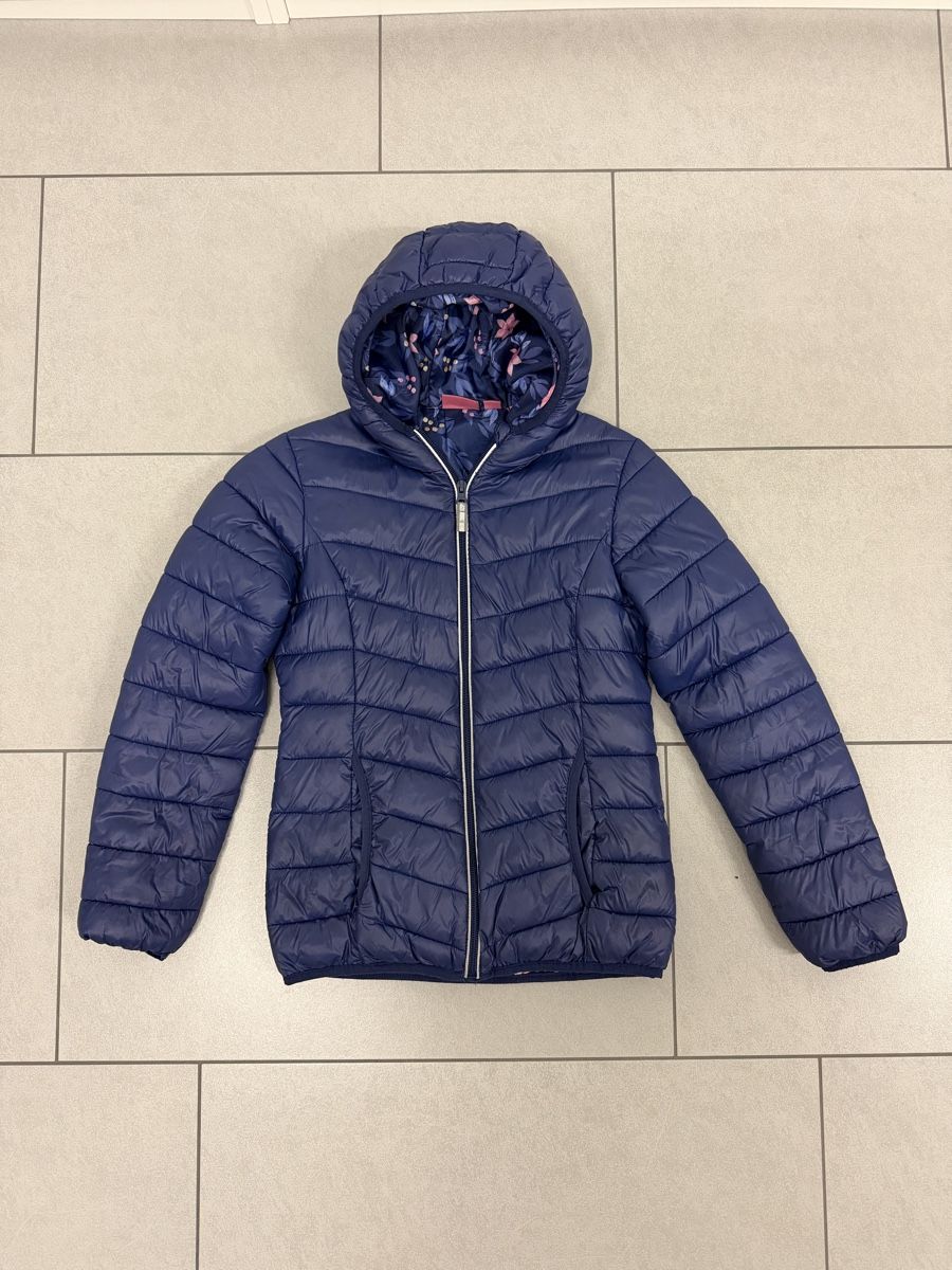 Jacken & Mäntel: Jacke Mädchen  – Gebraucht aus Pfäffikon ZH von aveo14