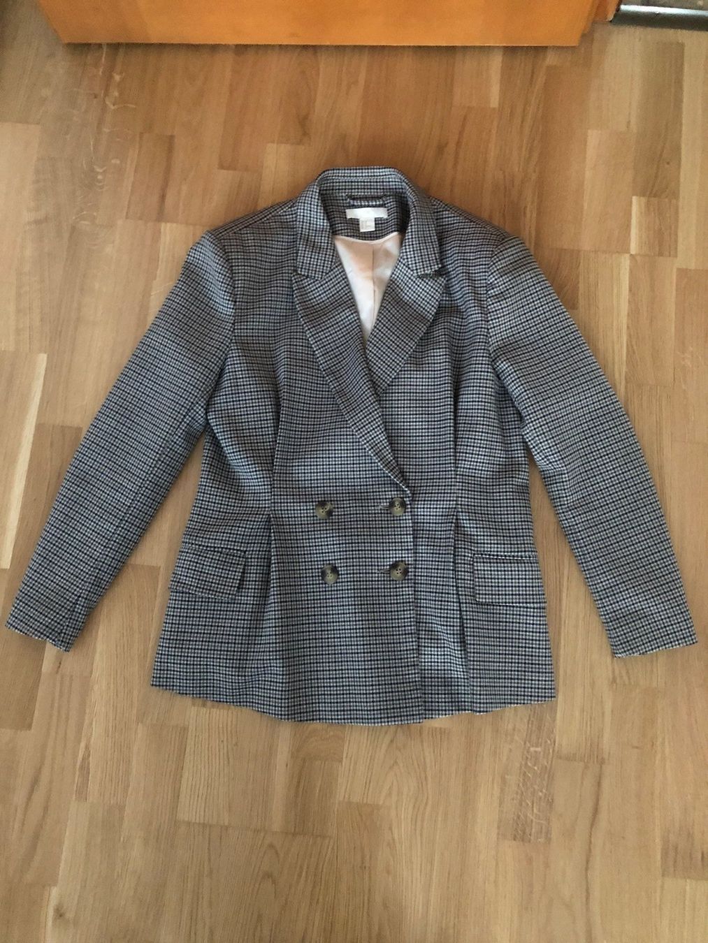 Jacken: Blazer kariert von H&M Gr. 42 – Gebraucht aus Gossau SG von Gusho