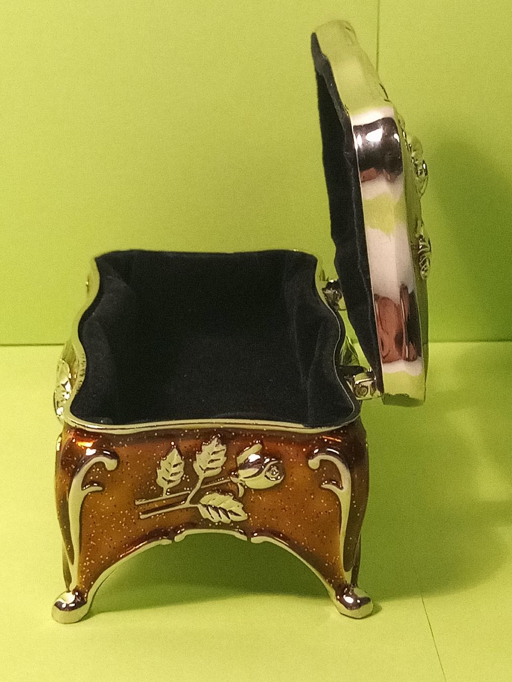 Cassapanche: Wunderschöne Scmucktruhe mit Emaille überzogen – Usato da basel venduto da markusb07 4