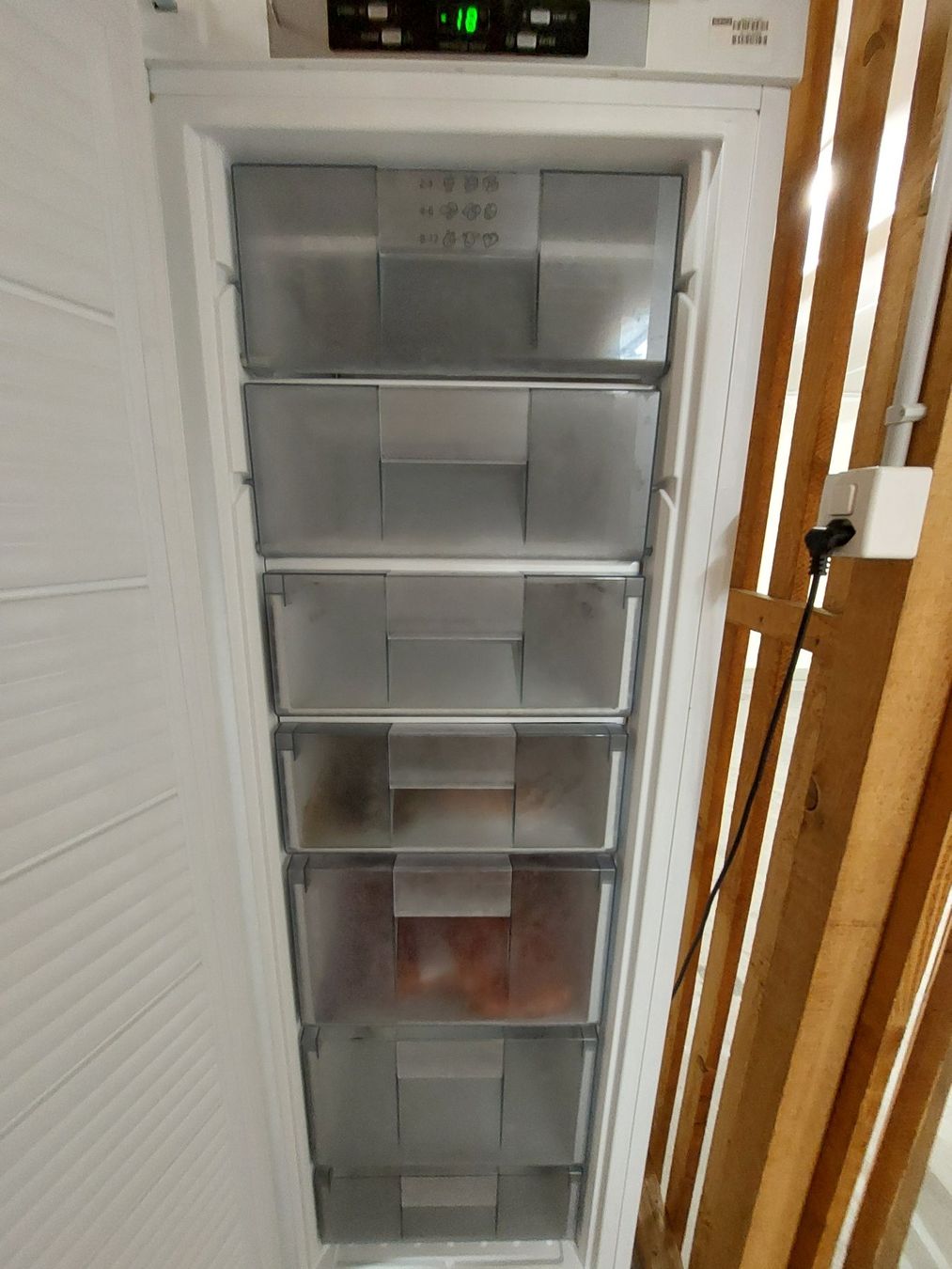 Mio Star Congelatori: Mio Star Gefrierschrank – Usato da Birsfelden venduto da Glycine02 2